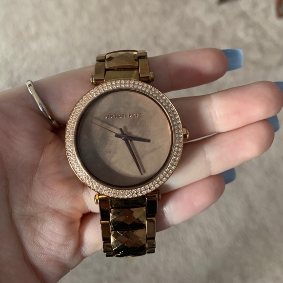 💘💕 Rose Gold MK Watch 💕💘 Lightly worn - Picture 1 of 4